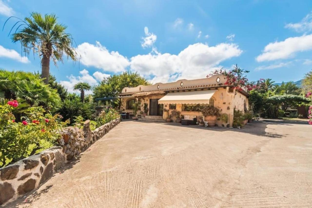 villa con immenso giardino Orosei Esterno foto