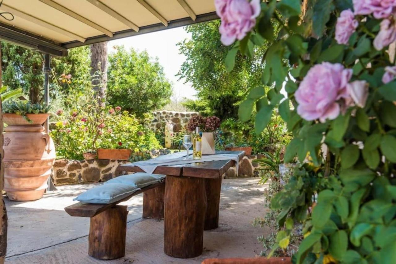 villa con immenso giardino Orosei Esterno foto
