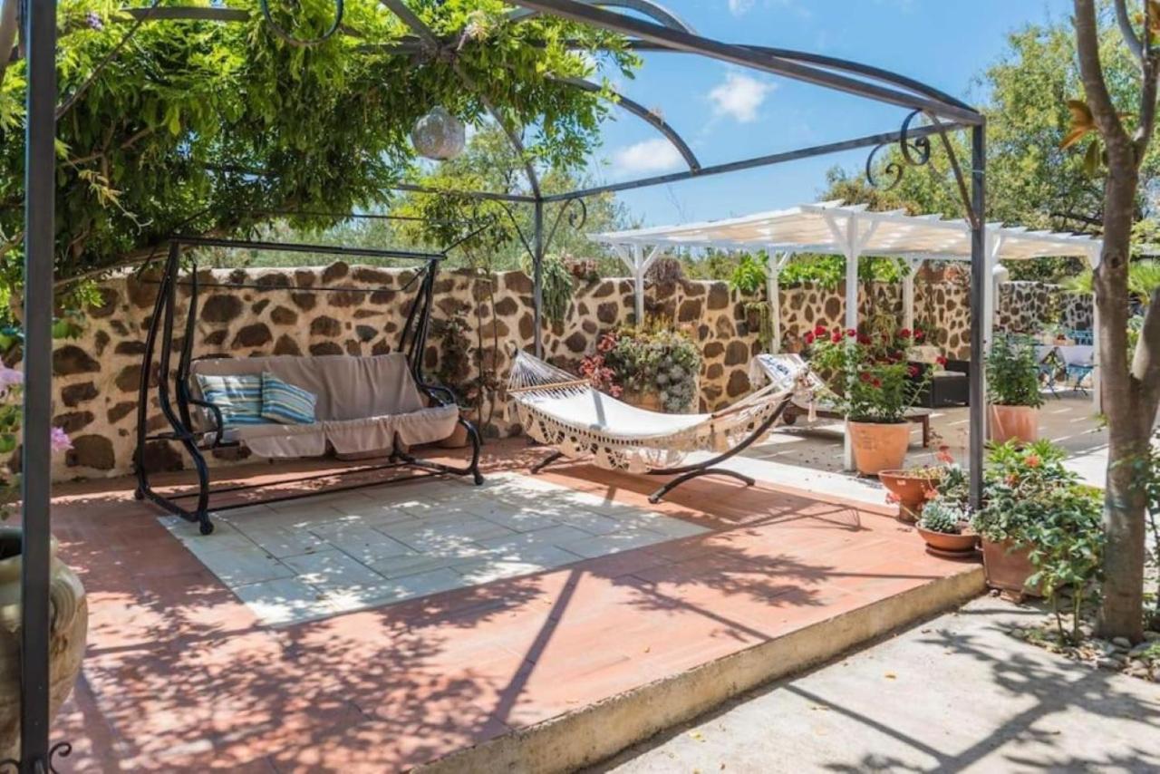 villa con immenso giardino Orosei Esterno foto