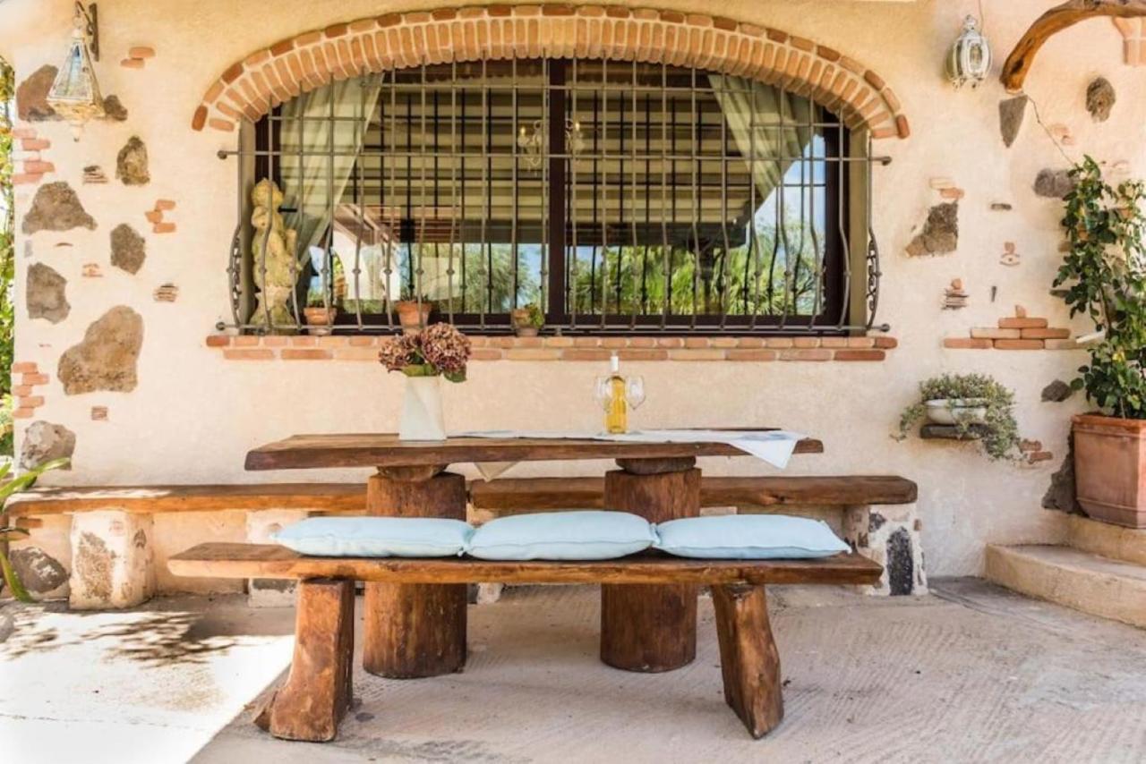 villa con immenso giardino Orosei Esterno foto