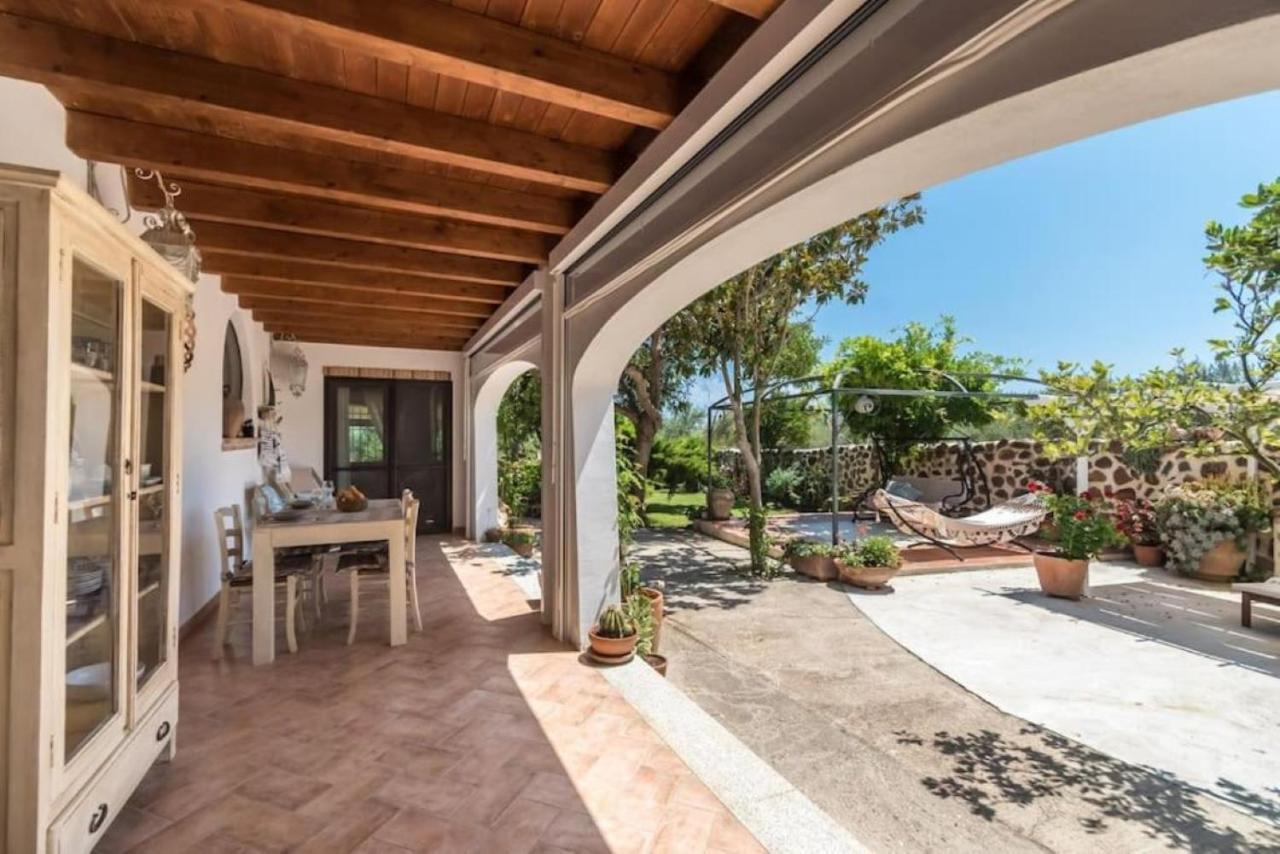 villa con immenso giardino Orosei Esterno foto