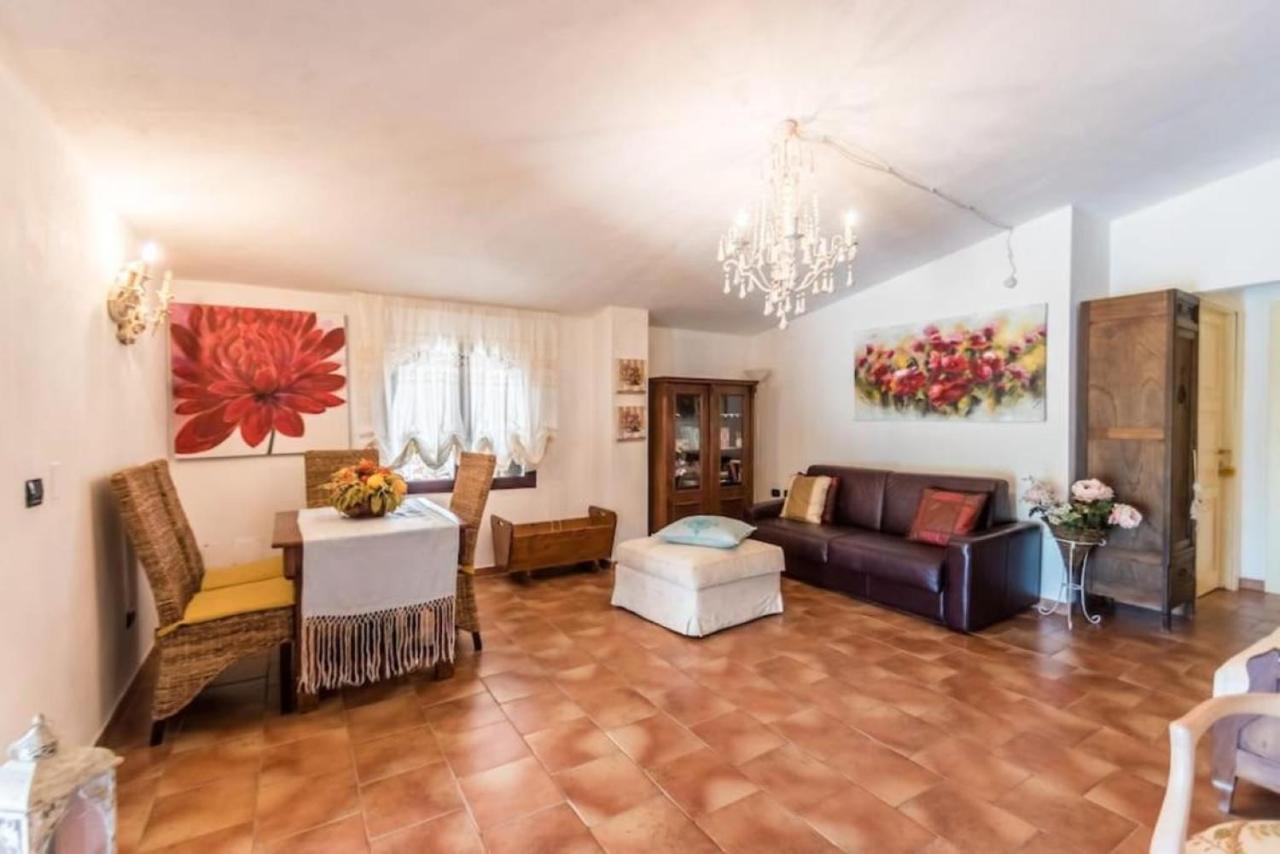 villa con immenso giardino Orosei Esterno foto