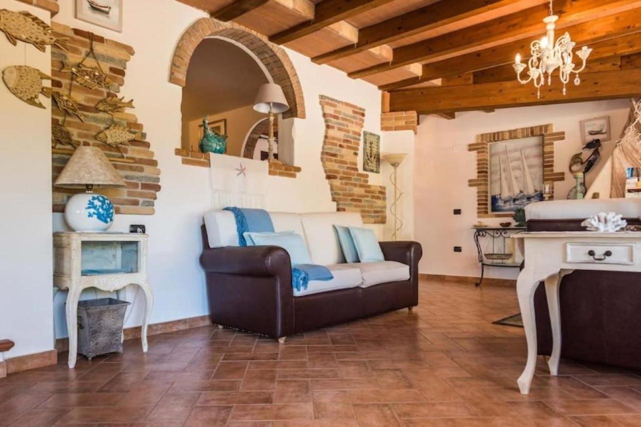 villa con immenso giardino Orosei Esterno foto