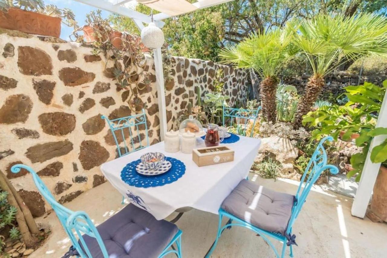 villa con immenso giardino Orosei Esterno foto
